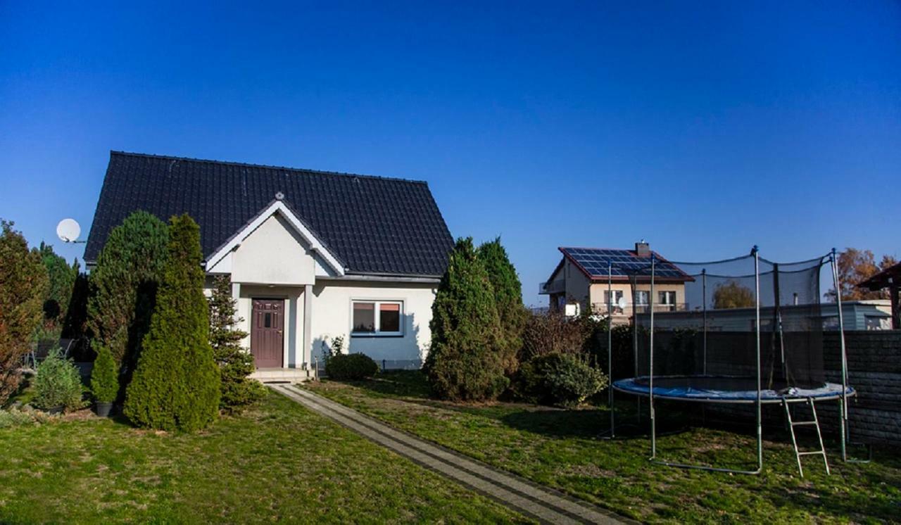 Wyspa Uznam - Domek Karsibór Exterior foto